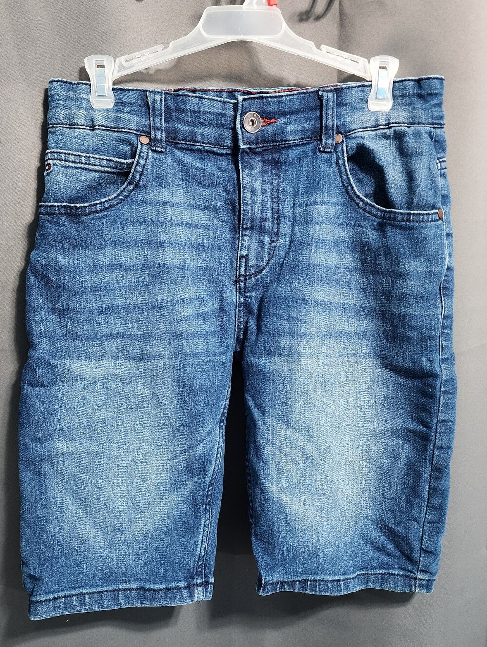 Tommy Hilfiger Boys Size 16 Denim ShortsMedium Wash Straight Leg Jean Shorts